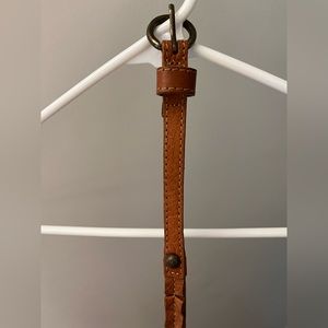 Worn Gap Light Golden Tan Leather Belt with “quilted” features - Size Medium